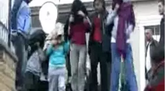 Gözaltına Alınan Mankenler Hastanede