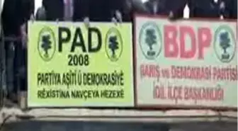 İdil'de Belediye Ve Bdp'de Türkçe-Kürtçe Tabelalar