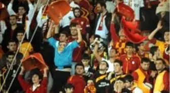 Taraftarı Galatasaray'ı Yalnız Bırakmadı