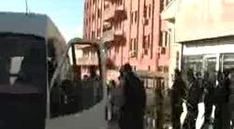 Acil Servis Önünde Kavga 