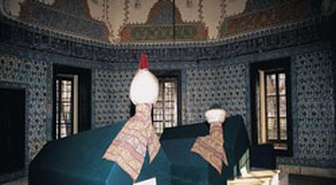 Şehzade Mustafa Ve Mahidevran Sultan Bursa'da Yatıyor
