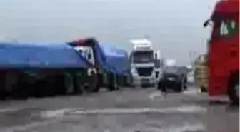 CHP'li Tanrıkulu, Habur'da Şoförleri Dinledi