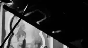 Sevgililer Günü'nde Burçin Büke'den Kalbin Melodileri..