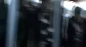 Kazazedelere Yardım Eden Askerlere Otomobil Çarptı: 1 Asker Şehit