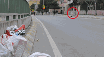 20 Metre İleride Çöp Konteyneri Var ama