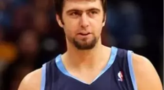 Mehmet Okur Sezonu Kapattı