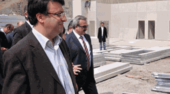 Vali Karaloğlu’ndan Sınır Kapısı Müjdesi 
