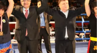 Altın Yumruklara Yakışır Final!