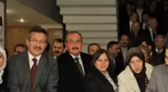 'Sonsuz Evrende Bir Vav İle Bütünleşmek' Sergisi Açıldı