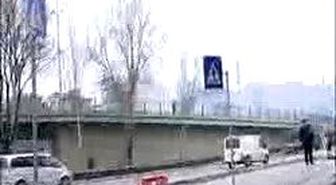2'Veto' Yürüyüşünde Molotof ve Taş Yağmuru