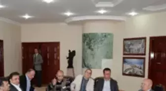Milletvekillerinden Başkan Uğurluya Ziyaret