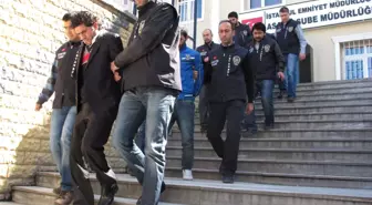 Soygun Otomobilinden Eski Sabıkalılar Çıktı
