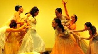 'en Seksi Carmen' Hayran Bıraktı