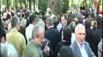 Ata' Nın Annesine Saygı