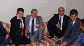 Yüksel'i Mardin'de Yüzlerce Vatandaş Coşkuyla Karşıladı

