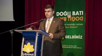 Doğu-Batı Düşünce Günleri Devam Ediyor