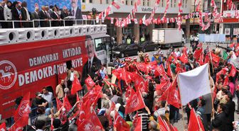 DP Lideri Zeybek, Kır Atın Üzerinde Mitinge Geldi