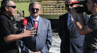Vali Karaloğlu'nun Festivalde Canlı Yayın Maratonu