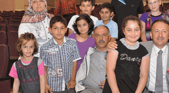 Kartepeli Çocuklar Haylaz Can'ı İzledi