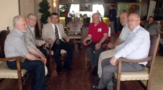 Suriye Askerleri Türkiye Sınırındaki Köyde