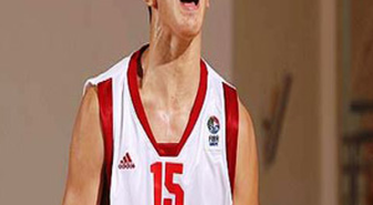Enes Kanter ile Mehmet Okur Takım Arkadaşı