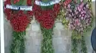 Gül Ve Erdoğan Cenazede Buluştu