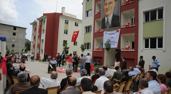Afetzedelerin 23 Yıl Gecikmeli Ev Sevinci