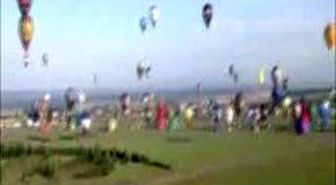 343 Balon Aynı Anda Havalandı