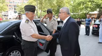 Korgeneral Turmuş Veda Ziyaretlerine Başladı