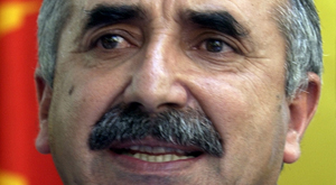 Yılan Hikayesine Döndü

