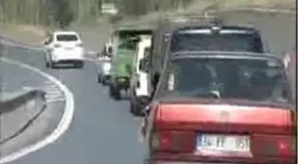 Aktüel Görüntüler Cumhurbaşkanı Gül, Şehit Cenazesine Katıldı