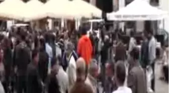 Öğretmene 'mahalle Baskısı'