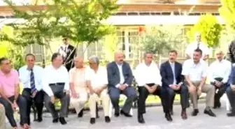 Arınç, İftar İçin Manisa'ya Geldi