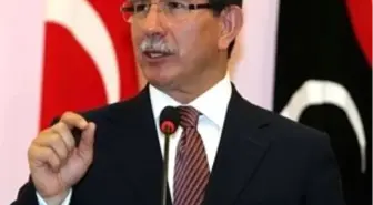 Davutoğlu, Sinyora ile Görüştü