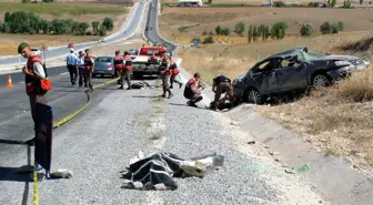 Tatil Yolu Kana Bulandı; 3 Ölü 3 Yaralı