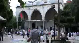 Antalya Bayrama Yağmurla Girdi