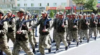 Şanlıurfa ve Adıyaman'da 30 Ağustos Coşkusu