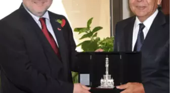 İzmir'e 'Partner' Övgüsü