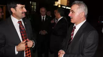 Sakaryalı Bürokrat Ankara'daki Gala Yemeği'nde Biraraya Geldi
