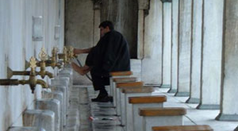 Abdest Alırken Soyuldu