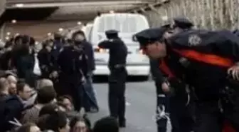 'Wall-Street Karşıtlarının Gösterileri Sürüyor