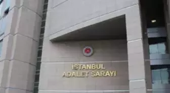 Adalet Sarayı'nda Bıçaklı Kavga: 7 Yaralı