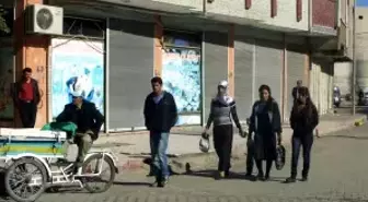 Öldürülen Terörist Köyünde Toprağa Verildi