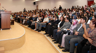 'Üniversite Sadece Eğitim Veren Yüksek Lise Değildir'