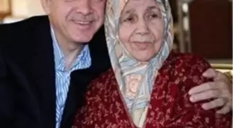 Erdoğan'ın Annesi İçin Hatim Merasimi