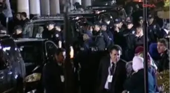 Başbakan Annesi İçin Mevlit Okuttu *başbakan Recep Tayyip Erdoğan, Geçtiğimiz Cuma Günü Vefat Eden Annesi Tenzile Erdoğan İçin Mevlit Okuttu.