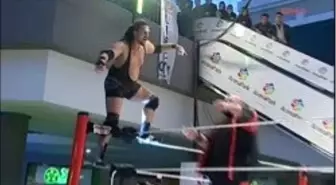 Turkish Power Wrestling İstanbul Şovunu Gerçekleştirdi