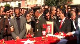 Şehit Ateşsaçan Toprağa Verildi