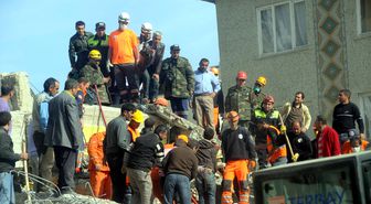 Depremin Vurduğu Van'da Enkaz Kalktıkça Ölü Sayısı Artıyor (5)