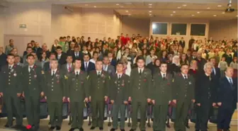 Atatürk 10 Kasım'da Törenlerle Anıldı